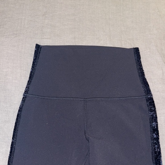 Lululemon High Waisted Leggings - Picture 14 of 17